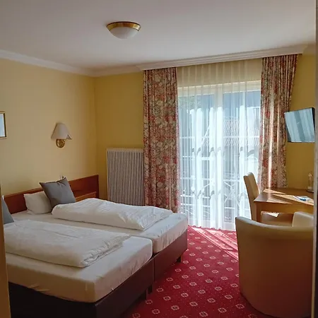 ランドホテル シュタインドヴァート ドルフガシュタイン